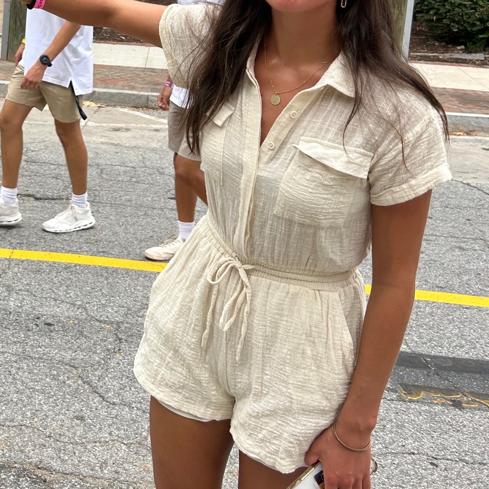 LIGHT FOREVER 21 Linen Romper